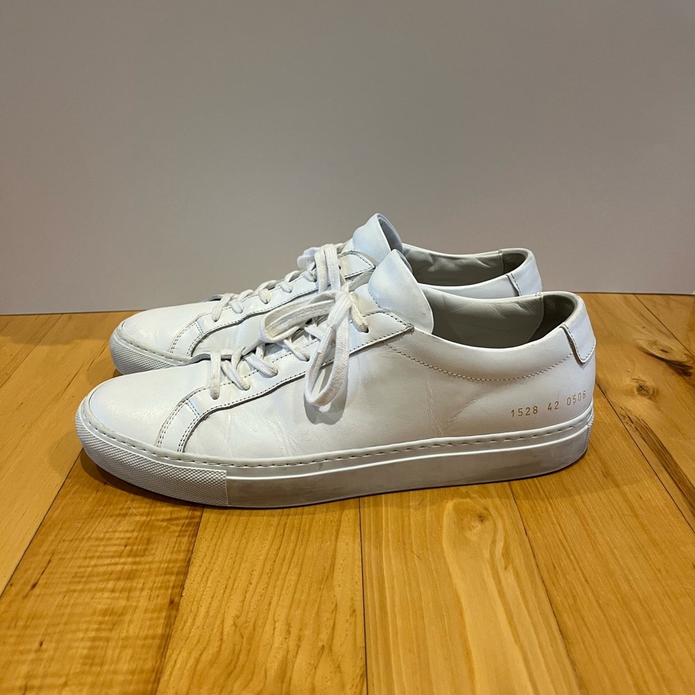 Low Top Common Projects sneakers, White, size EU42
